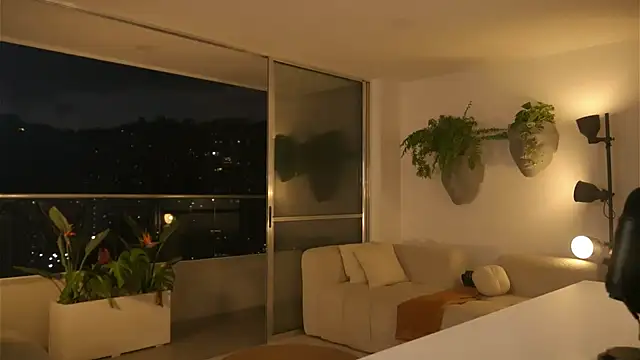 Snapshot of Ms_Sammy chatting on February 18, 2026, 11:34 pm Ms Sammy online show from February 18, 2026, 11:34 pm