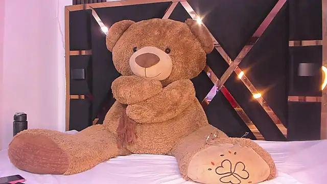 Snapshot of Ebony_beautifull chatting on February 27, 2025, 2:03 am Ebony beautifull online show from February 27, 2025, 2:03 am