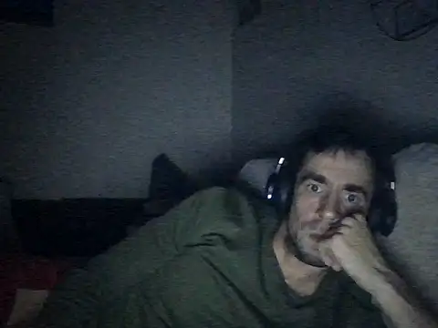 Snapshot of Smaukymui chatting on October 16, 2025, 5:10 pm Smaukymui online show from October 16, 2025, 5:10 pm