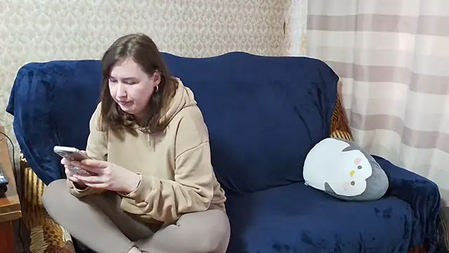 franceska blue online show from October 9, 2025, 8:59 am