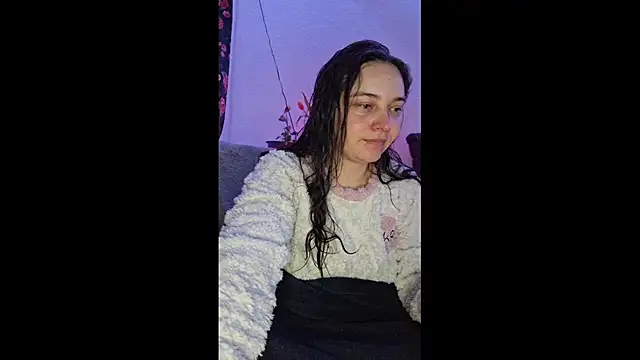 Snapshot of Cyndee_Winter chatting on March 17, 2025, 7:37 pm Cyndee Winter online show from March 17, 2025, 7:37 pm