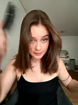 Snapshot of MaribelRiver chatting on November 12, 2025, 2:43 pm MaribelRiver online show from November 12, 2025, 2:43 pm