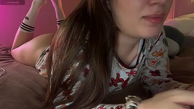 Anisawithlove online show from January 12, 2026, 4:47 pm