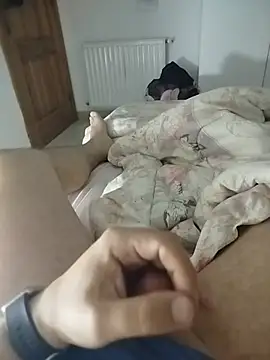 biiigbosss88 online show from April 13, 2026, 10:47 pm