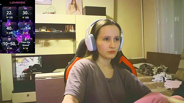 Snapshot of babywaifu chatting on September 27, 2025, 6:14 pm babywaifu online show from September 27, 2025, 6:14 pm