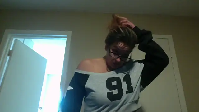 Snapshot of bella8769 chatting on February 25, 2026, 7:25 pm bella8769 online show from February 25, 2026, 7:25 pm