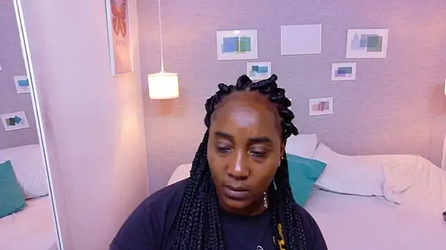 kiara evanss online show from October 15, 2025, 11:35 pm