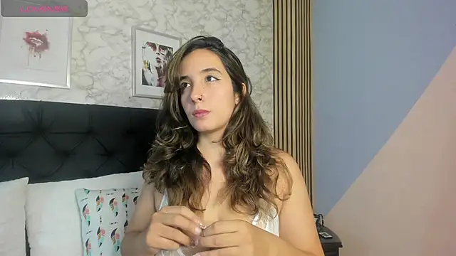 Snapshot of emma__smith1 chatting on February 22, 2025, 1:24 pm emma smith1 online show from February 22, 2025, 1:24 pm