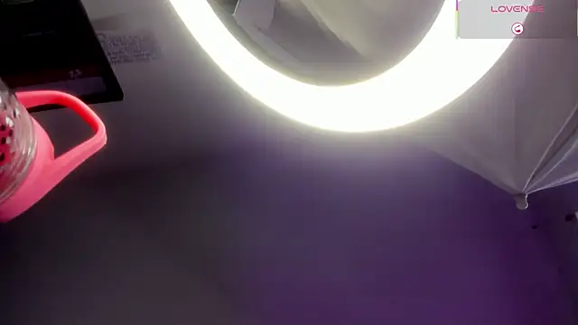 Snapshot of emma__smith1 chatting on February 11, 2026, 12:38 pm emma smith1 online show from February 11, 2026, 12:38 pm