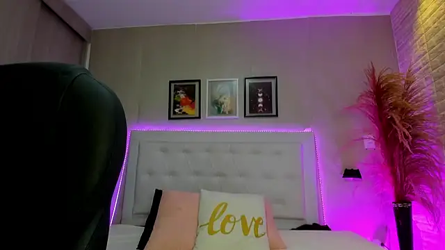 Snapshot of emma__smith1 chatting on February 10, 2026, 10:58 am emma smith1 online show from February 10, 2026, 10:58 am