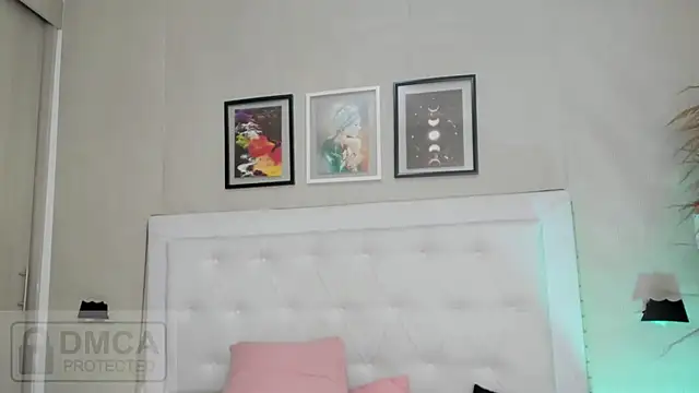 emma  smith1 online show from March 28, 2026, 10:16 am