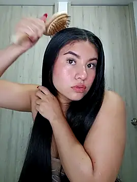 tara20  online show from November 6, 2025, 5:22 am