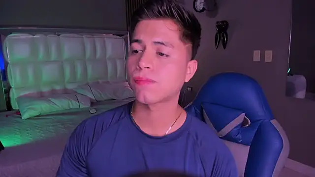 Niicky1  online show from September 16, 2025, 8:43 pm