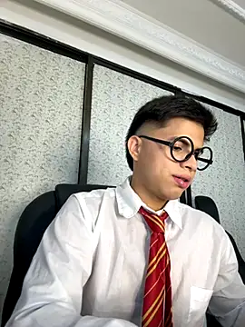 Niicky1  online show from September 12, 2025, 9:58 pm