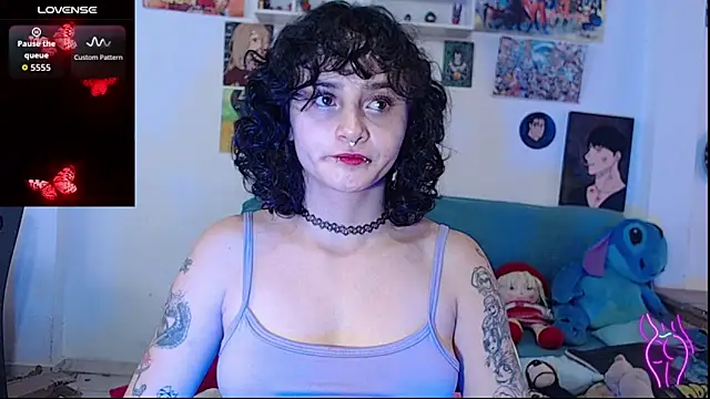 kitty22  online show from November 12, 2025, 12:53 pm