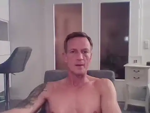 Snapshot of dirks71 chatting on January 2, 2025, 6:45 pm dirks71 online show from January 2, 2025, 6:45 pm