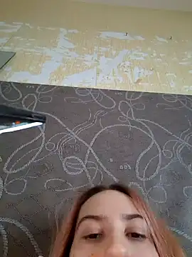 Snapshot of Elza_kom chatting on December 2, 2025, 8:49 am Elza kom online show from December 2, 2025, 8:49 am