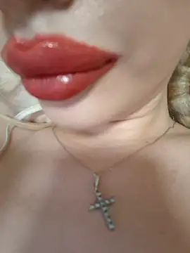 Snapshot of Elza_kom chatting on March 9, 2025, 2:21 pm Elza kom online show from March 9, 2025, 2:21 pm