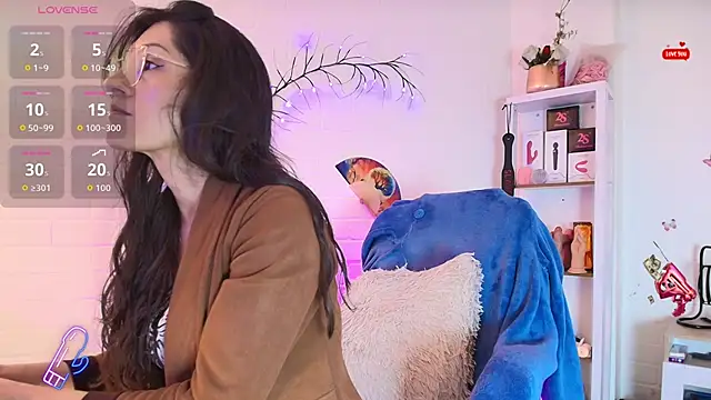 Rapunzeell  online show from September 20, 2025, 1:38 pm