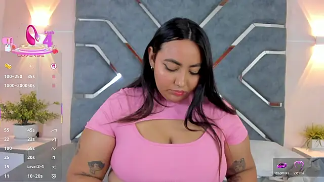 LucciaPorter online show from March 7, 2026, 1:49 pm