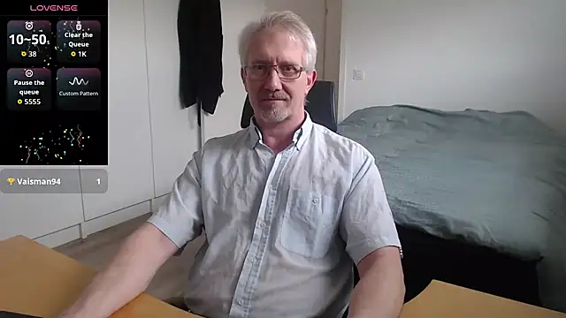 Snapshot of tom-swede chatting on March 15, 2026, 1:40 pm tom-swede online show from March 15, 2026, 1:40 pm