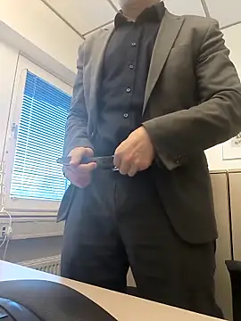 Snapshot of tom-swede chatting on March 25, 2026, 3:55 pm tom-swede online show from March 25, 2026, 3:55 pm