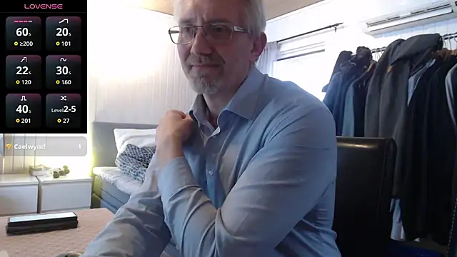 Snapshot of tom-swede chatting on February 6, 2026, 12:12 pm tom-swede online show from February 6, 2026, 12:12 pm