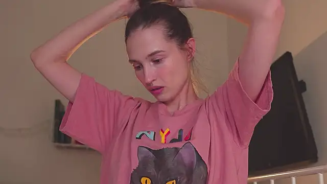 NeonShine online show from March 3, 2025, 4:21 am