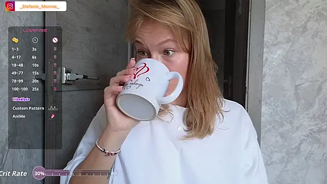 Snapshot of _Stefanie_Collins_ chatting on July 27, 2026, 7:37 am Stefanie Collins online show from July 27, 2026, 7:37 am