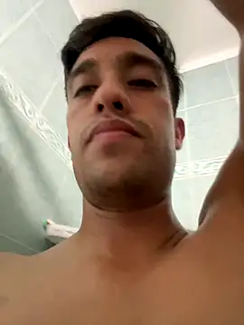 Magicerosxx69 online show from September 9, 2025, 4:44 am