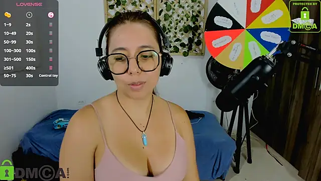 Snapshot of isa_loves_cum chatting on October 7, 2025, 6:53 pm isa loves cum online show from October 7, 2025, 6:53 pm