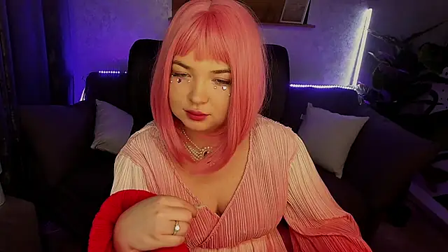 RosieMoons online show from February 28, 2025, 8:07 pm