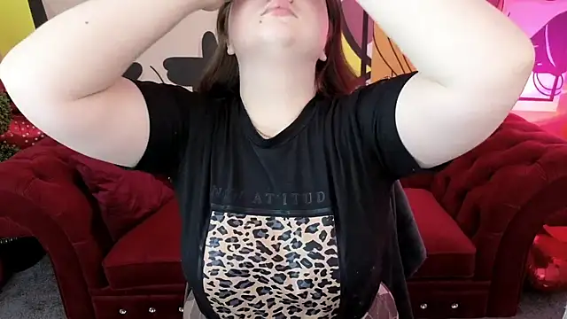 RosieMoons online show from March 17, 2026, 10:02 pm