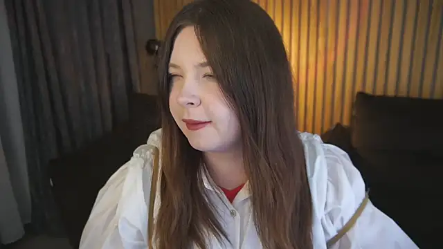 RosieMoons online show from November 26, 2025, 8:09 pm