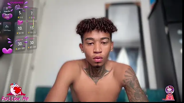 sexy blacks  online show from November 6, 2025, 12:20 pm