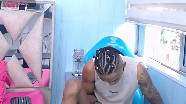 sexy blacks  online show from October 1, 2025, 11:25 am