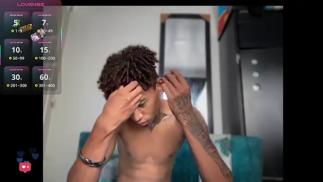 sexy blacks  online show from October 28, 2025, 12:15 pm