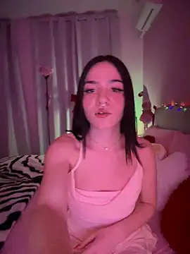 ShannonShanny online show from December 4, 2025, 7:46 pm