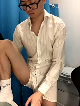 wangjian2324 online show from November 25, 2025, 4:18 pm