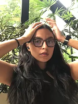 Gia Mazzon online show from March 26, 2026, 4:16 pm