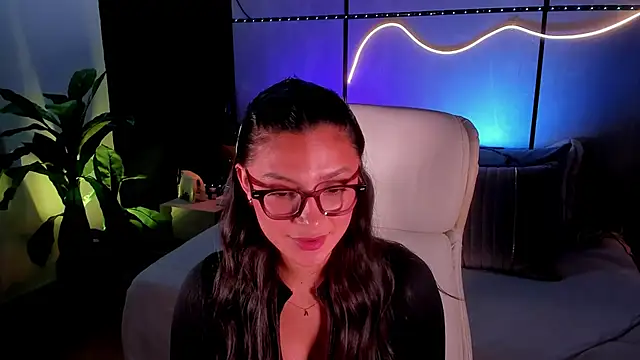 Gia Mazzon online show from February 13, 2026, 3:23 pm