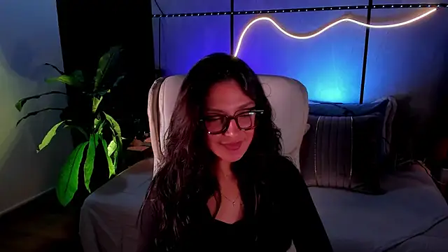 Gia Mazzon online show from February 14, 2026, 4:40 pm