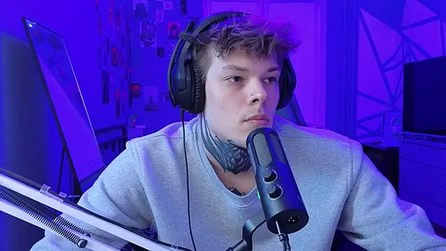 DENIS HERE online show from March 13, 2025, 3:39 pm