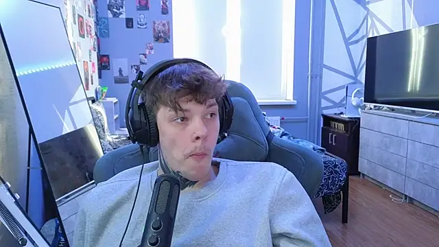 DENIS HERE online show from March 16, 2025, 1:49 pm