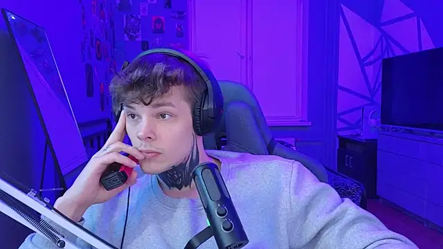 DENIS HERE online show from March 15, 2025, 7:27 pm