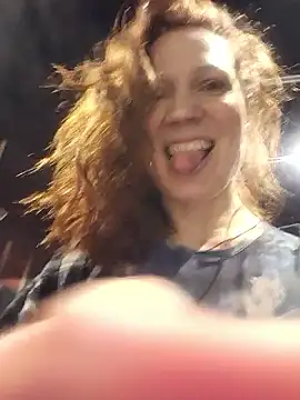 Exhibitionsplit online show from January 18, 2026, 9:51 pm