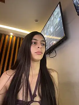 cristel 17 online show from April 12, 2026, 11:19 pm