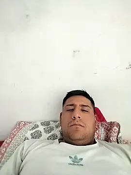 chrilili online show from September 30, 2025, 5:19 pm