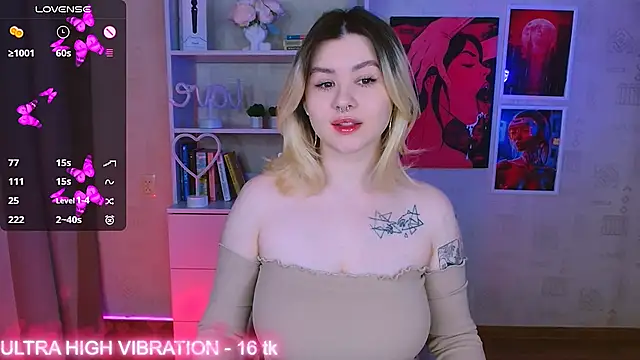 Snapshot of cutie_mili chatting on February 27, 2025, 4:24 am cutie mili online show from February 27, 2025, 4:24 am