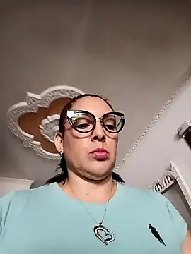 dakota johnson10 online show from November 20, 2025, 3:12 pm